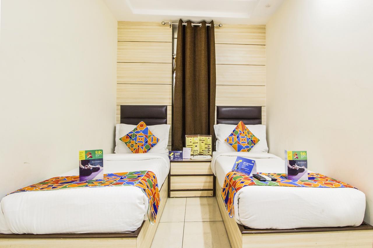 Fabexpress Le Continental Paharganj New Delhi Hotel Exterior foto