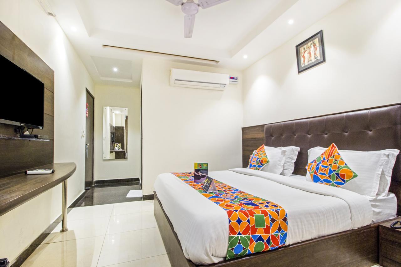Fabexpress Le Continental Paharganj New Delhi Hotel Exterior foto
