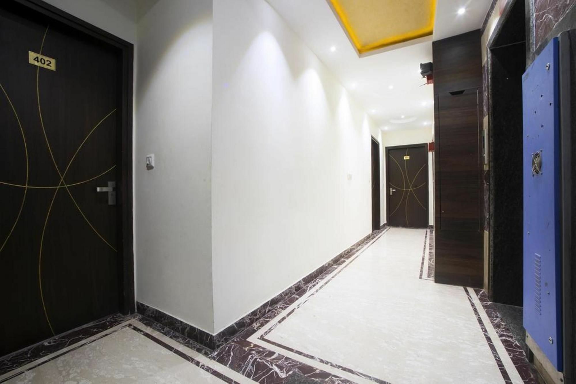 Fabexpress Le Continental Paharganj New Delhi Hotel Exterior foto